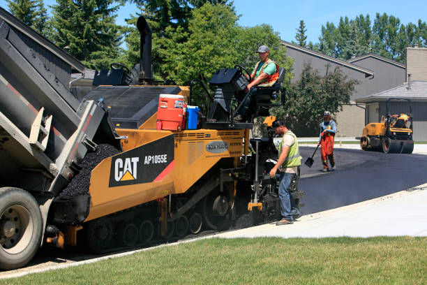 Best Driveway Resurfacing Services in Kingsford, MI